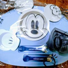 【幼児用セット】抱っこ紐(BABY BJORN)＋バウンサー＋ミッキーの食器の画像