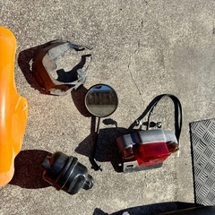 お話中！[中古]スズキ　チョイノリ　美品カウル、シート、マフラー類、色々の画像