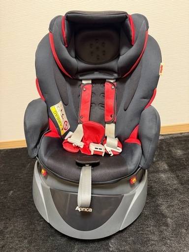 アップリカ　
チャイルドシート
