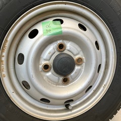 スタッドレスタイヤ　ブリヂストンW300 145/80R12 80/78LT 4本セット　ダイハツ純正鉄ちんホイール付きの画像