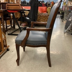 K2511-535 MARUNI ヴィンテージ ベルサイユ スタッズ付き アームチェア ダイニングチェア ブルーグレー キズ汚れ多数の画像