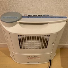 加湿機能付き SHARP製 セラミックファンヒーター HX-127CXの画像