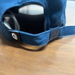 adidas帽子の画像