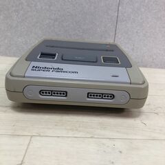 スーパーファミコン 本体 SHVC-001 動作品 ソフト10本 収納ケース付き コントローラー2個 SFC レトロゲーム　【糸島市内 送料無料】251130-8の画像