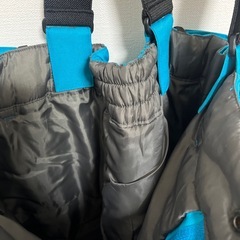 スキー、スノーボードウェアの画像