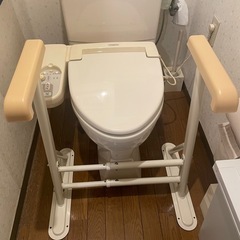 介護用品　トイレ　立ち上がり用手すりの画像