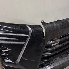 80ヴォクシー後期モデリスタ　フロントバンパーの画像