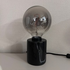 IKEA テーブルランプの画像