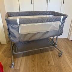 【お引渡者決定しました】ベビーベッドの画像