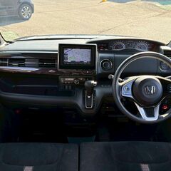 【ホンダ　NBOXカスタム　ブラック！自社ローン対応！ブラックOK！任意整理OK！債務整理OK！自己破産OK！他社審査不可OK！】の画像