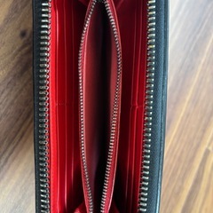 Christian Louboutin 長財布の画像