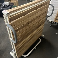 折りたたみベッドの画像