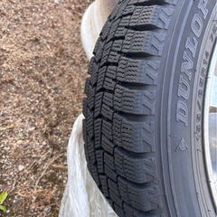 スタッドレスタイヤ　4本タイヤホイールセット
の画像