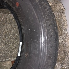 タイヤ　4本　溝ありの画像