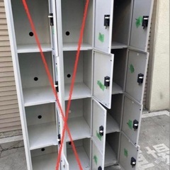 【大阪】ラスト1台 鍵付き スチールロッカー グレーの画像