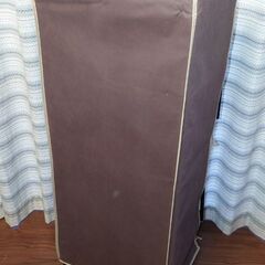 布製の5段チェストの画像