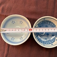 睦美窯ヒラメ柄 &花柄　小皿 小碗の画像
