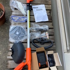 24Vバッテリー式　草刈り機の画像