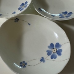 お皿3枚セットの画像