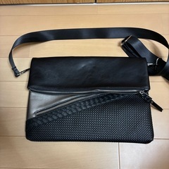 ショルダーバッグの画像