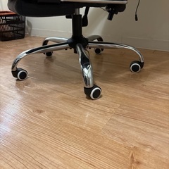 ゲーミングチェアの画像