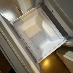 冷蔵庫（SHARP ノンフロン冷凍冷蔵庫　SJ-D14E-S 137L）の画像