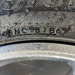 【美品】ブリヂストン235/50/R18スタッドレスタイヤの画像