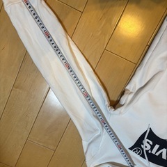 LEVI'S リーバイス メンズ パーカー ロゴプリントの画像