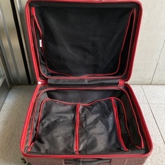 特大🔴ブランドスーツケース70.55.30センチの画像