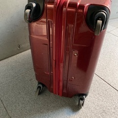 特大🔴ブランドスーツケース70.55.30センチの画像