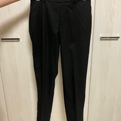 ユニクロ　レディース　パンツ　Mの画像