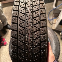 BLIZZAK DM-V3 175/80R16 24年製スタッドレスの画像
