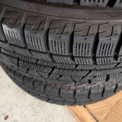 【2025/12/6までの出品です！】スタッドレスタイヤ（195 65R 15 91Q）の画像