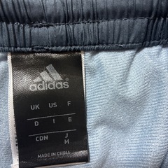 adidas    　の画像