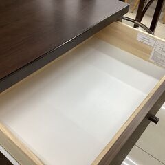 ラック　ブラウンの画像