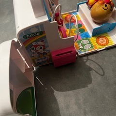 アンパンマン　救急車の画像