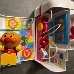 アンパンマン　救急車の画像