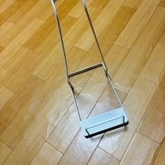 掃除機スタンドの画像