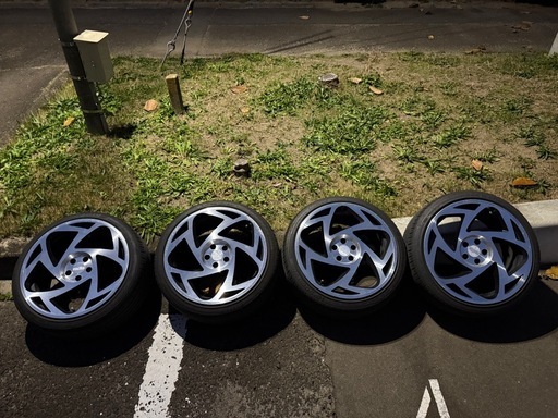 radi8 r8s5 18インチタイヤホイールセット 100 5穴 8.5通し