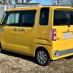 H.27(2015)年 ダイハツ ウェイク L バックカメラ・ナビ・テレビ・パワスラ フェスタイエロー 走行81,600km 2WDの画像