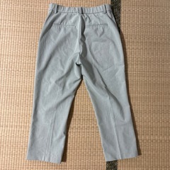 UNIQLO Sサイズ　テーパードパンツの画像