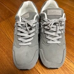 SANGACIOにゅスニーカーの画像