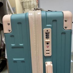 スーツケースMサイズ
の画像