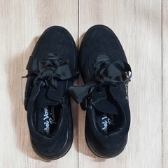 ヌーベルヴォーグ 黒スニーカー 23.5cm デコ ラメ リボンの画像