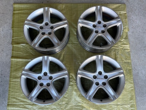 トヨタ　アルテッツァ　純正ホイール　4本セット