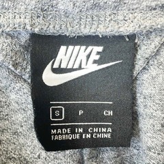 ナイキ ウィメンズ ジム ヴィンテージ カプリ S カーボンヘザー/セイル 883724-091 レディース NIKE ロンパン 七分丈パンツ ヨガ スポーツウェアの画像