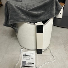 ラウンド型パネルヒーター 360度暖房　足元 デスク下  遠赤外線 省エネ の画像