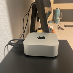 Mac ミニコンピュータ 構成 10コアCPU 10コアGPUの画像