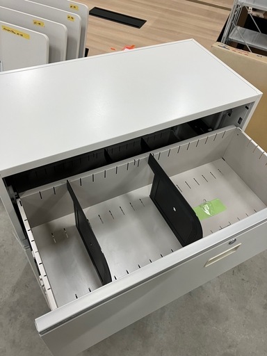 【来店歓迎 】【OF-79】美品 ITOKI イトーキ シンライン ローキャビネット ラテラル書庫 3段 ホワイト 鍵付 検)事務机 