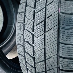 スタッドレスタイヤ売ります！の画像